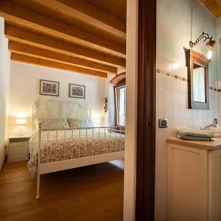 Vitis Деревянный коттедж